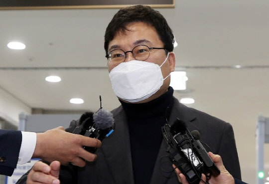 이상직 의원이 자신에 대한 체포동의안 표결을 앞두고 "이 치욕과 수모를 동료 여러분 또한 당할 수 있다"고 언급했다. <연합뉴스>